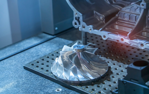 鋁合金被氧化處理過(guò)為什么就不能導(dǎo)電了？